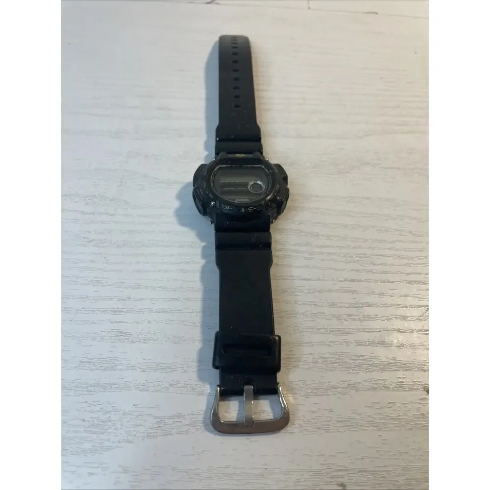 Vintage Casio G-Shock DW-9052 Digital Watch - Black Resin Strap Untested Read